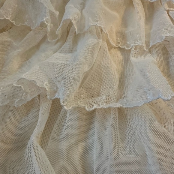 Elegant Cream lace dress. LoveShackFancy. Size 10. Zipper side - Picture 2 of 5